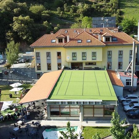 Hotel Santa Cristina Пола-де-Лена Экстерьер фото