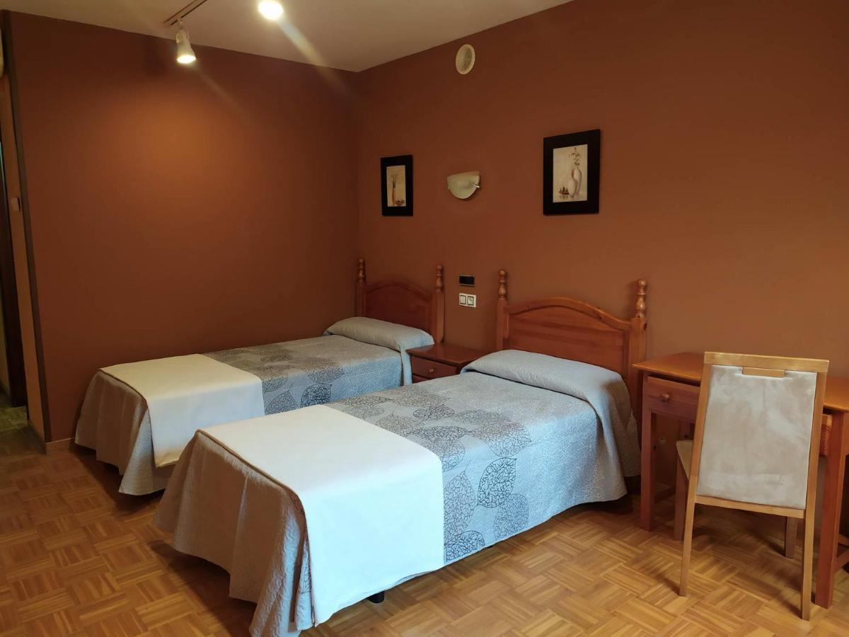 Hotel Santa Cristina Пола-де-Лена Экстерьер фото